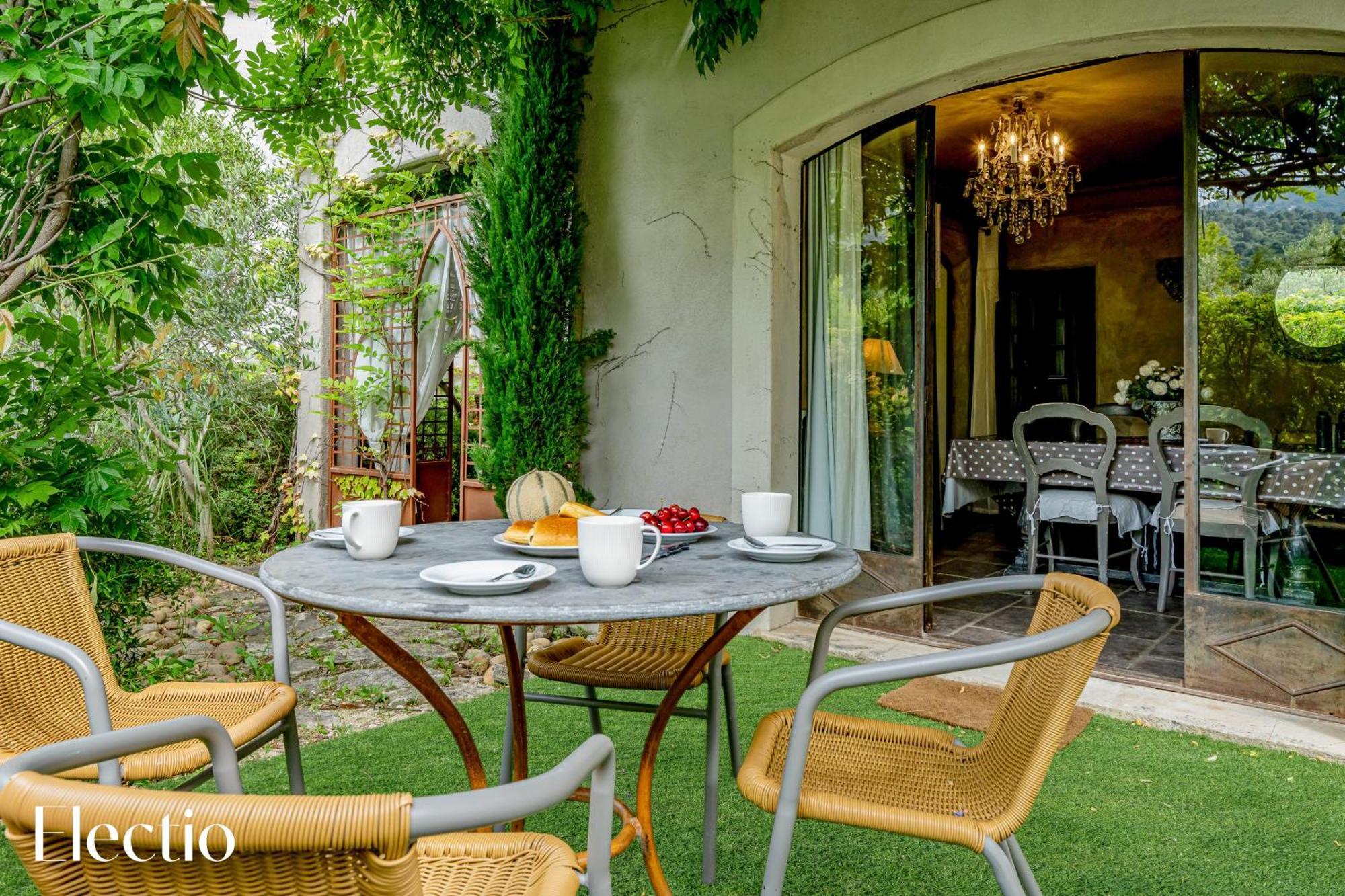 Residence Les Petitons Oppede Phòng bức ảnh
